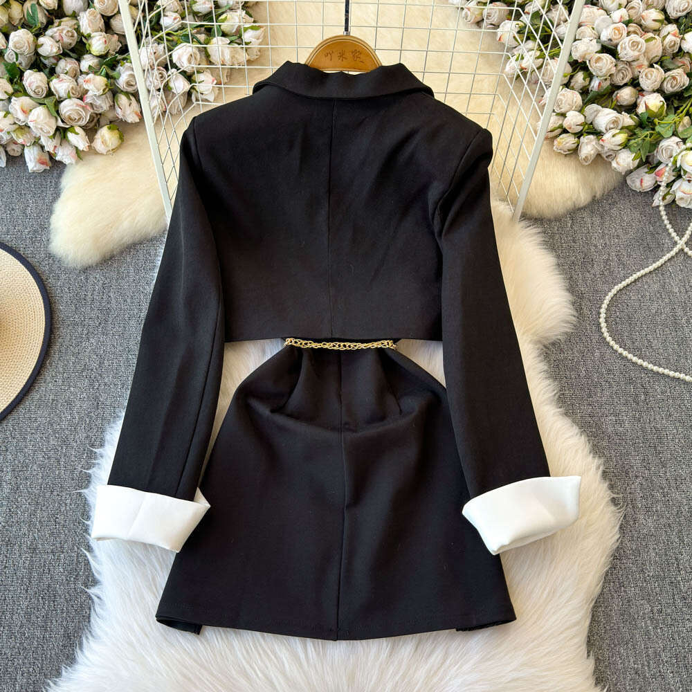 2026 women's niche professional attire, fishbone dresses, slimming vests, and sports jackets