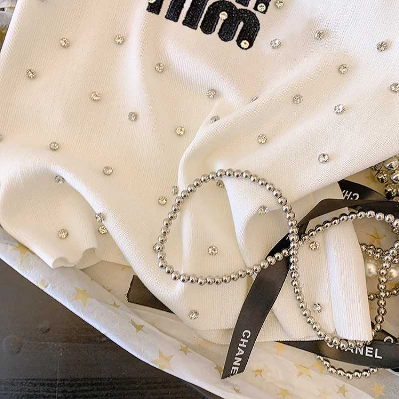 Korean Fashion Luxury Knit Vest Rhinestone Inlay, Slim Fit, Sexy Sleeveless Tank Top for SummerT260310