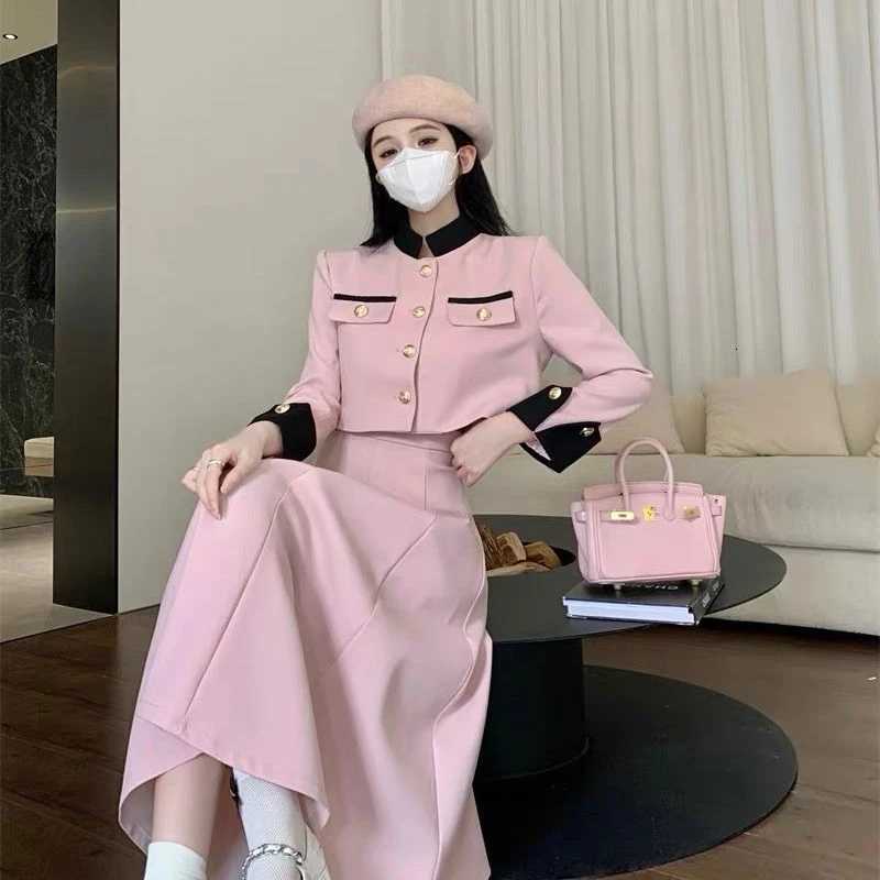 Spring and Autumn Fashion Set for Women Xiaoxiangfeng Two piece set of socialite temperament Short coat half body long skirtT260310