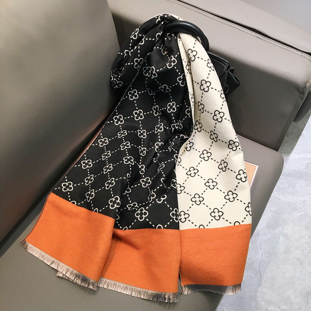 Autumn/Winter Double-Sided Four-Leaf Flower Imitation Cashmere Scarf For Women, Air-Conditioning Shawl, Student Warm Neck Warmer, High-End Elegance