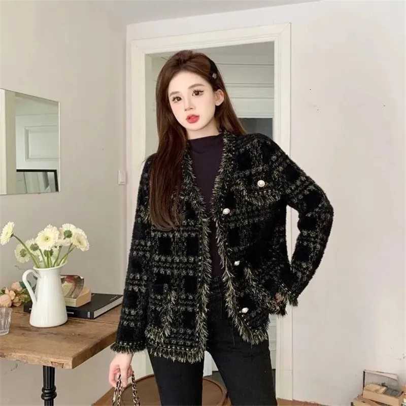 2025 Spring Autumn Womens New Fat Sister Casual Coat Xiaoxiangfeng Female Plus Size Fashion Jacket Loose Top Cardigan OverwearT260310