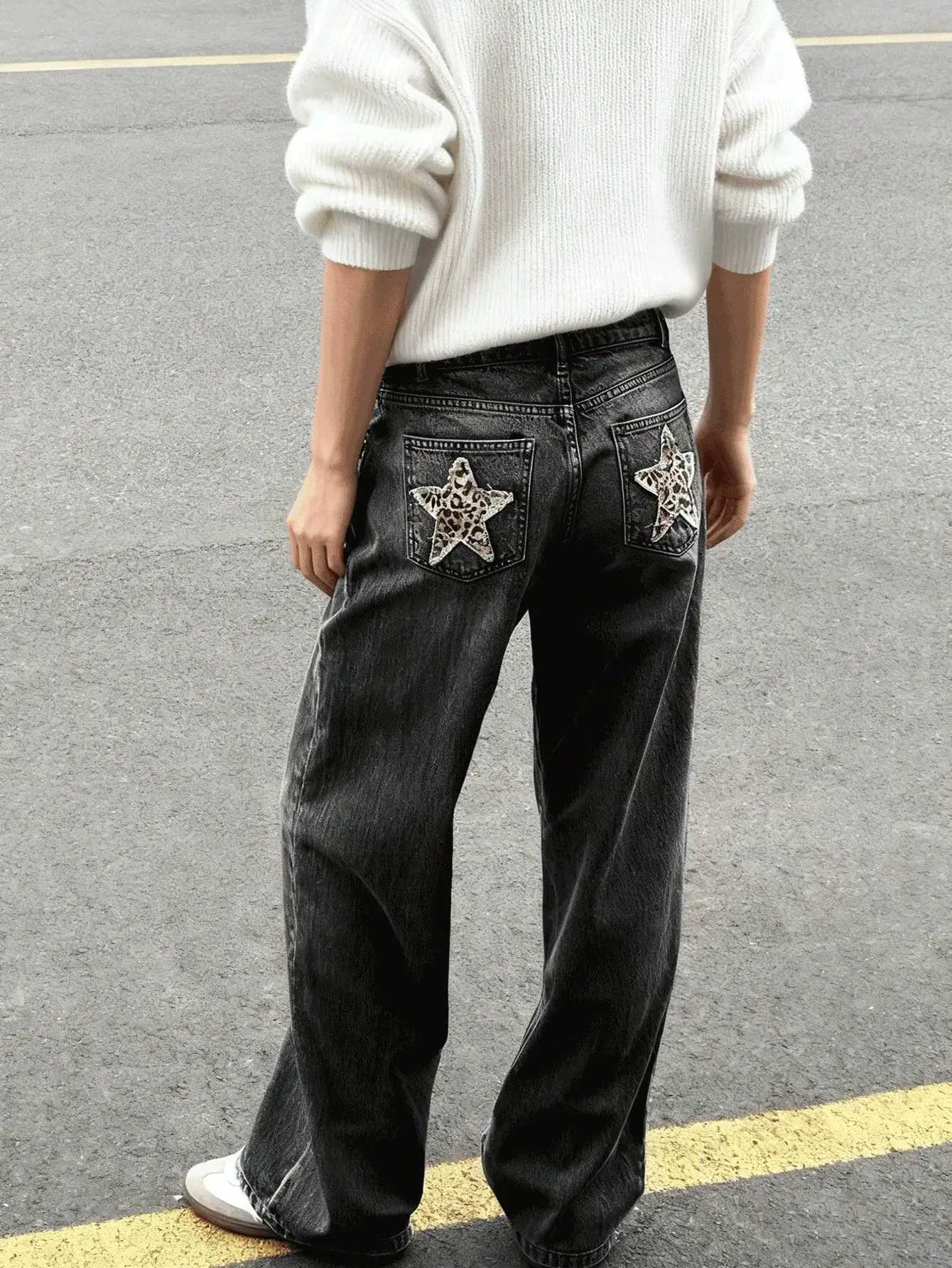 High-Quality Womens Black Jeans with Leopard Print and Star Pattern - Low-Rise Design Denim PantsT260310