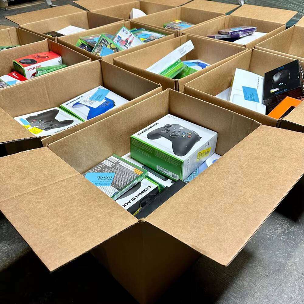 Lucky Electronics Retro Mystery Box Randomly Selects 4G Device Gifts Rectangular and Round Smart Watches