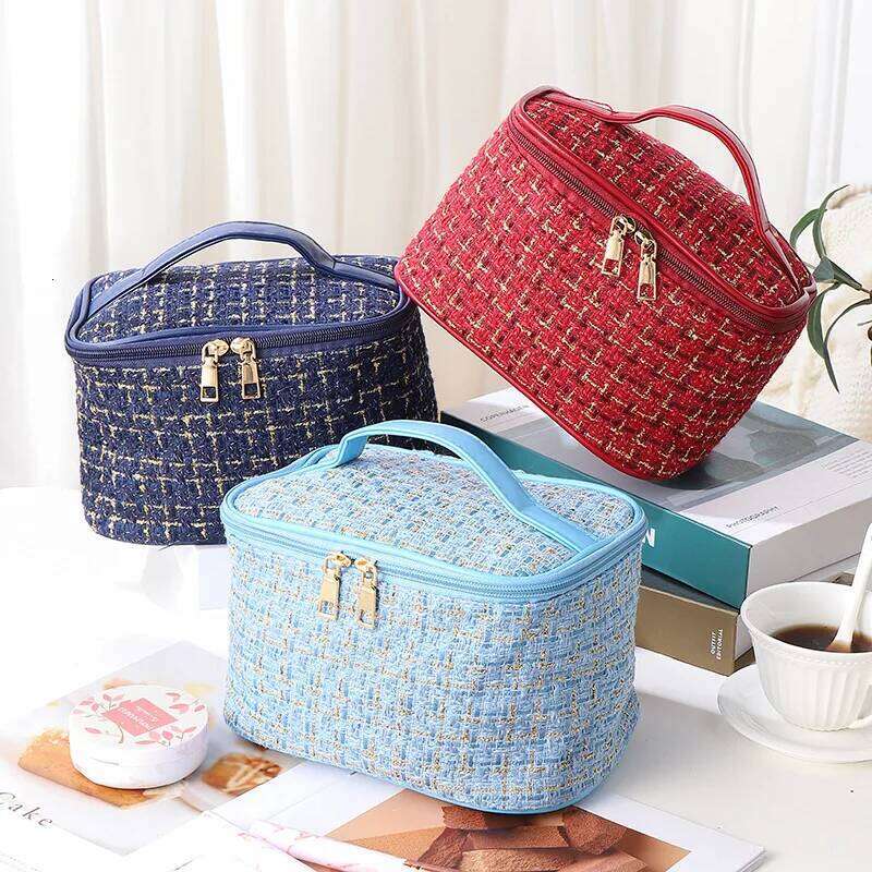 Large Capacity Travel Toiletry New Plaid Portable Small Fragrance Go out Makeup Bag XJ260310