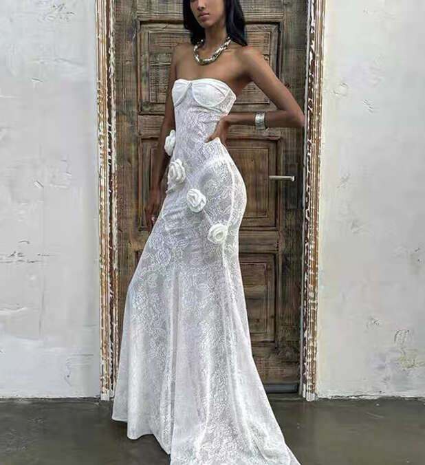 2026 new European and American fashion goddess sexy strapless semi transparent three-dimensional flower mesh long skirt