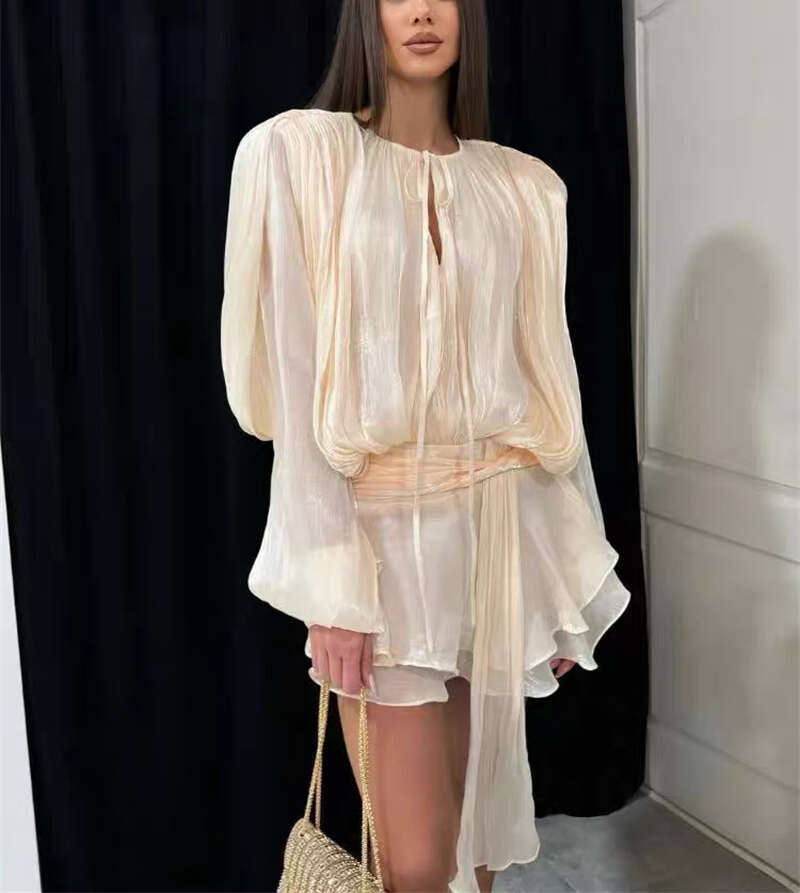 2026 autumn and winter niche design, acetate fiber fairy like loose and elegant tie waist short skirt