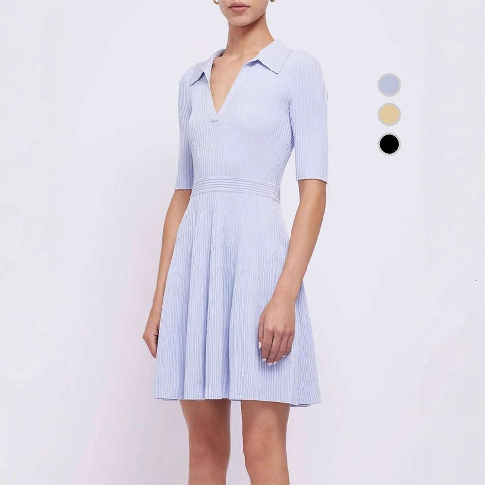 2026 new European and American niche simple, elegant, lightweight business style lapel, slim fit waist, A-line solid color knitted dress
