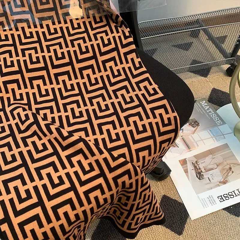 Temperament Jacquard Knitting Dresses Ladies Summer New Fashionable Slim Corset Bodycon Dress Trend Short Sleeve Midi DressT260310