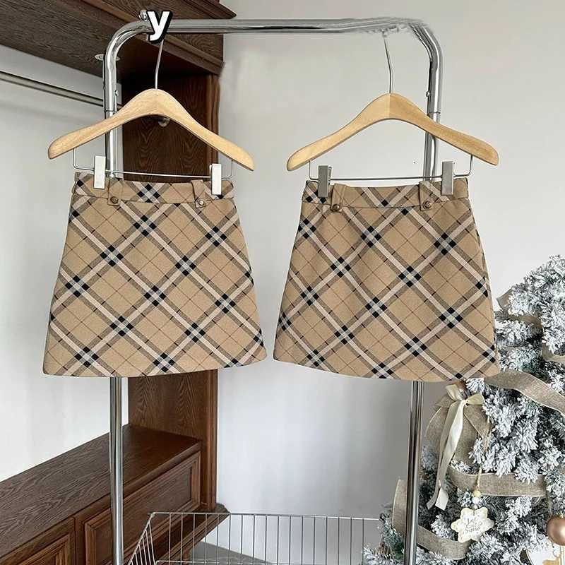 Autumn Winter Female Chic Vintage High Waist Skirts Women Designer A-line Skirts Girls Korean Fashion Coffee SkirtsT260310