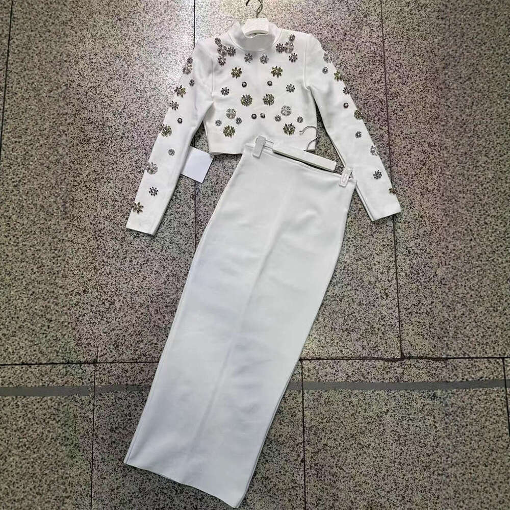 2026 autumn/winter European and American goddess style sexy thick bead decoration stand up collar short top slim fit mid skirt set