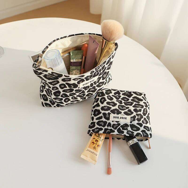Women's Makeup Fashion Leopard Print Large-capacity Cosmetics Skin Care Product Storage Toiletry Portable Liner Bag XJ260310