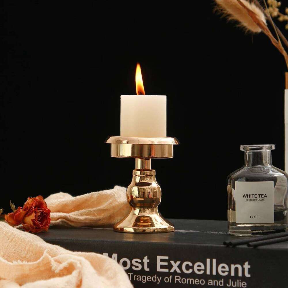 1PC, creative metal irregular candlesticks, romantic European-style wedding, dinner and home decoration center ornaments H260310