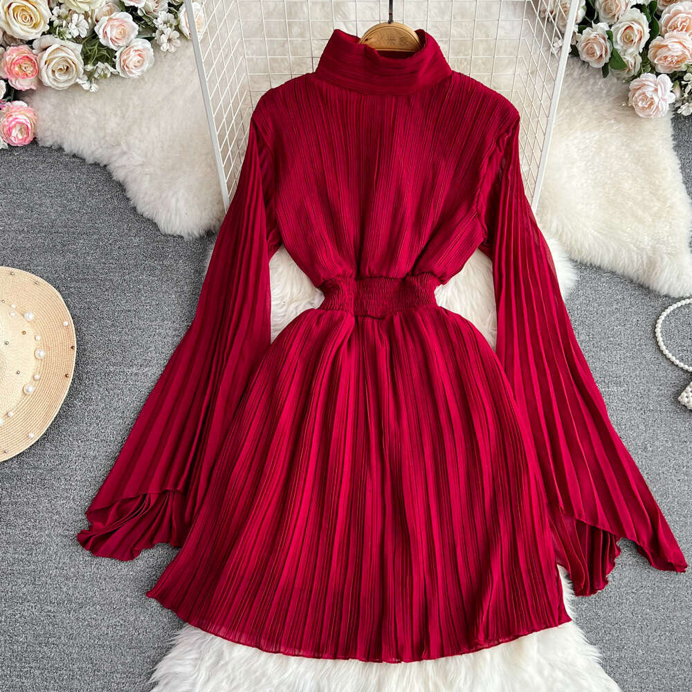 Elegant ladies' chiffon pleated skirt in autumn and winter, bell shaped sleeves, stand collar, waist cinching, slim fit A-line design