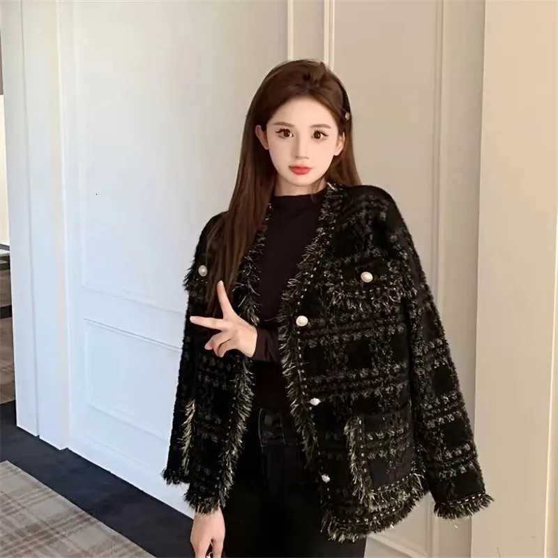 2025 Spring Autumn Womens New Fat Sister Casual Coat Xiaoxiangfeng Female Plus Size Fashion Jacket Loose Top Cardigan OverwearT260310