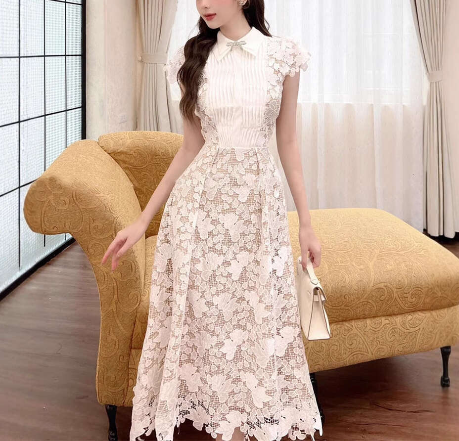 2026 Spring/Summer Women's Elegant White Water Soluble Lace Long Skirt Suitable for Young Women