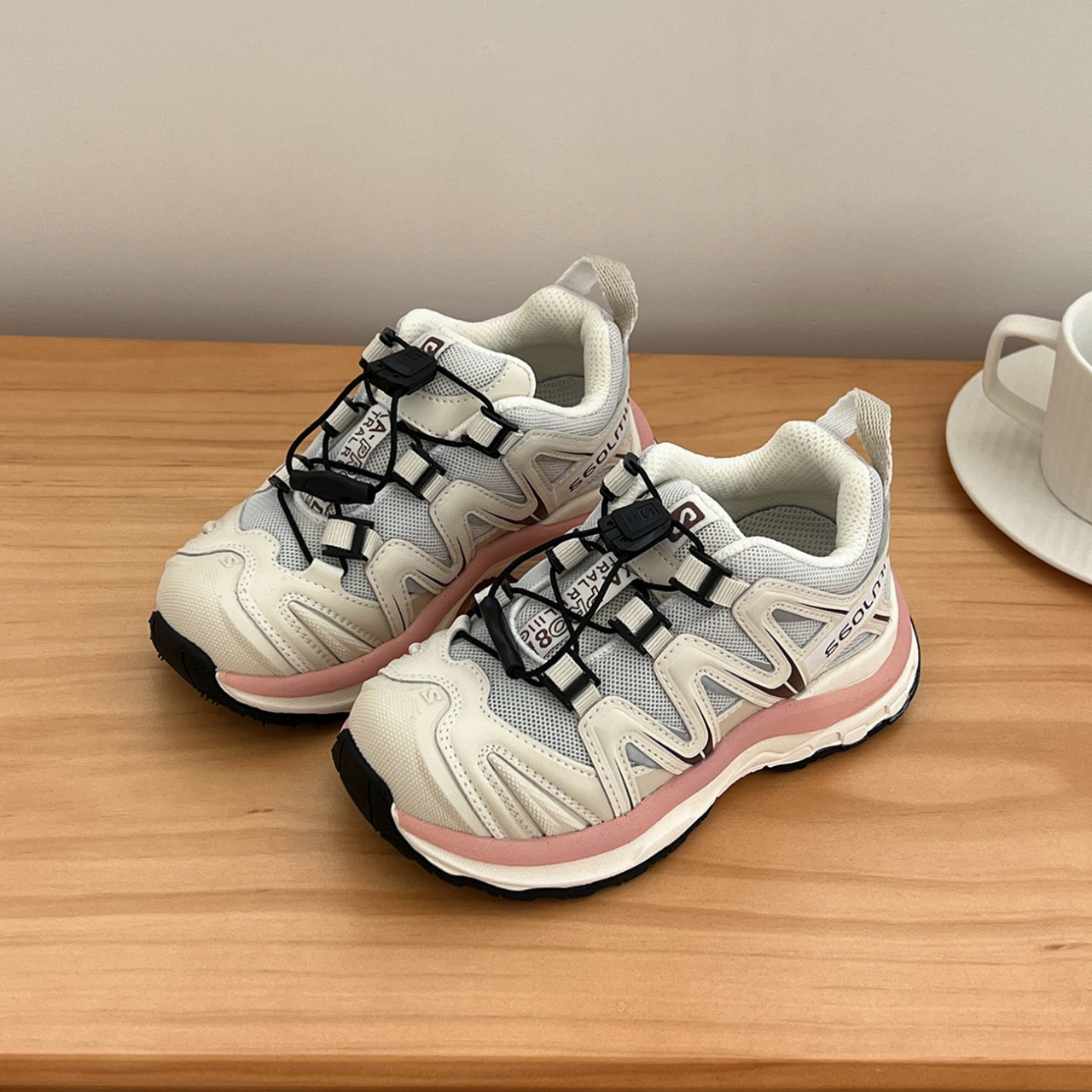 New free shipping designer shoes for kids running shoes black pink Fashionable and versatile outdoor sneakers sport shoes