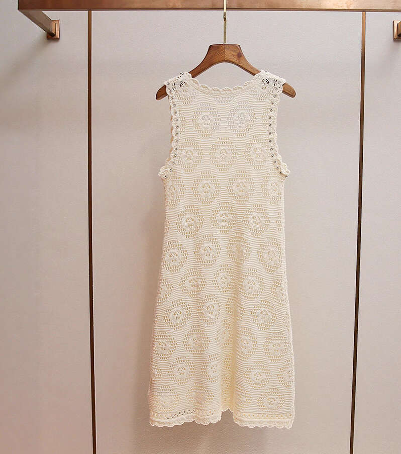 2026 designer high-end women's clothing autumn new style French crochet hollow rhinestone U-neck knitted dress