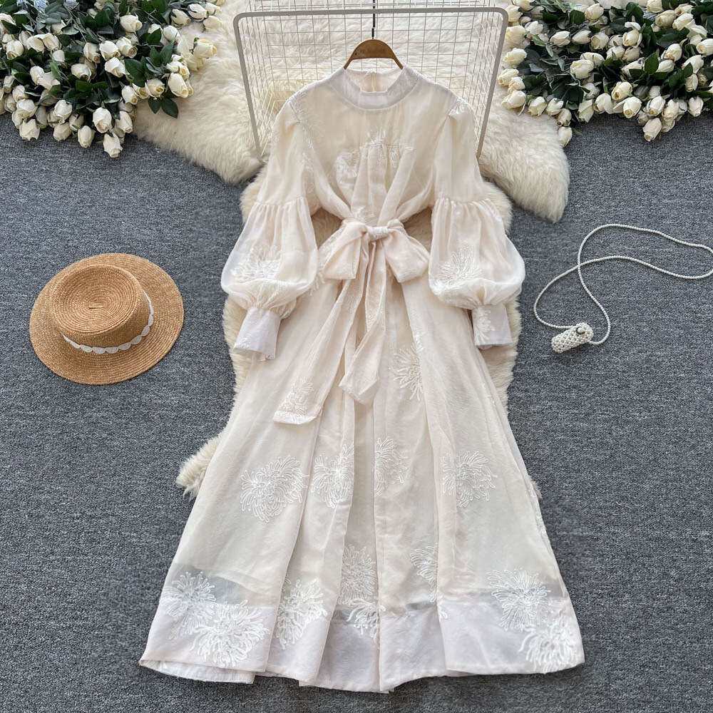 French elegant women's dress autumn series high-end tie waist lantern sleeves exquisite embroidery big hem