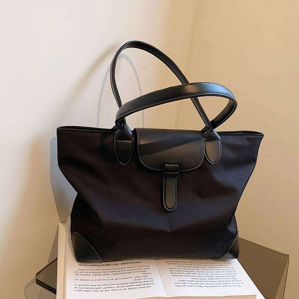 New high-capacity women's fashionable and casual nylon handbag, mommy shopping commuting bag, one shoulder tote bag XJ260310
