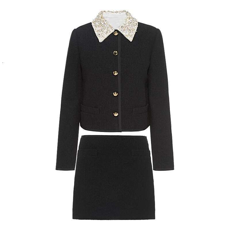 2026 winter celebrity style faux diamond embellished lapel short top with youthful and elegant temperament tight skirt set