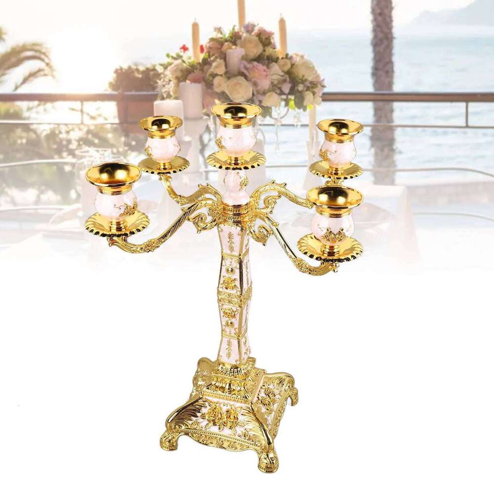 Metal Arms Candelabra European Style Retro Candlestick Romantic Candle Holder Decoration For Wedding Dinner Party H260310