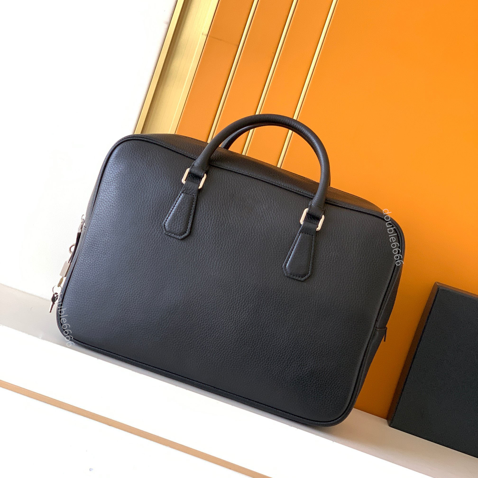 Top Quality Designer man cowhide briefcase classic business work Laptop Bag computer commuter handbag crossbody shoulder messenger bag