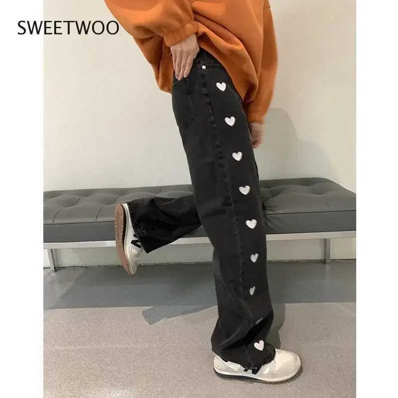 Womens Jeans 2024 Spring and Autumn New Korean Love Embroidery Casual Straight Trousers High Waist Slim Jeans Women Loose M260310