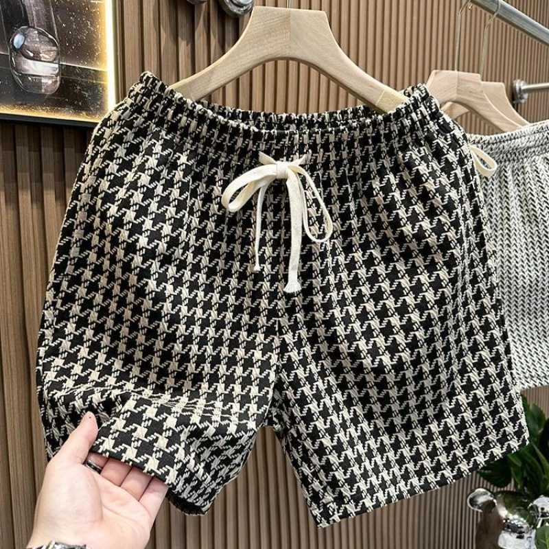 Mens Clothing Print Plaid Shorts Summer Stylish Straight Leg Casual Beach Pants Comfortable Pockets Lightweight Street Shorts N260310
