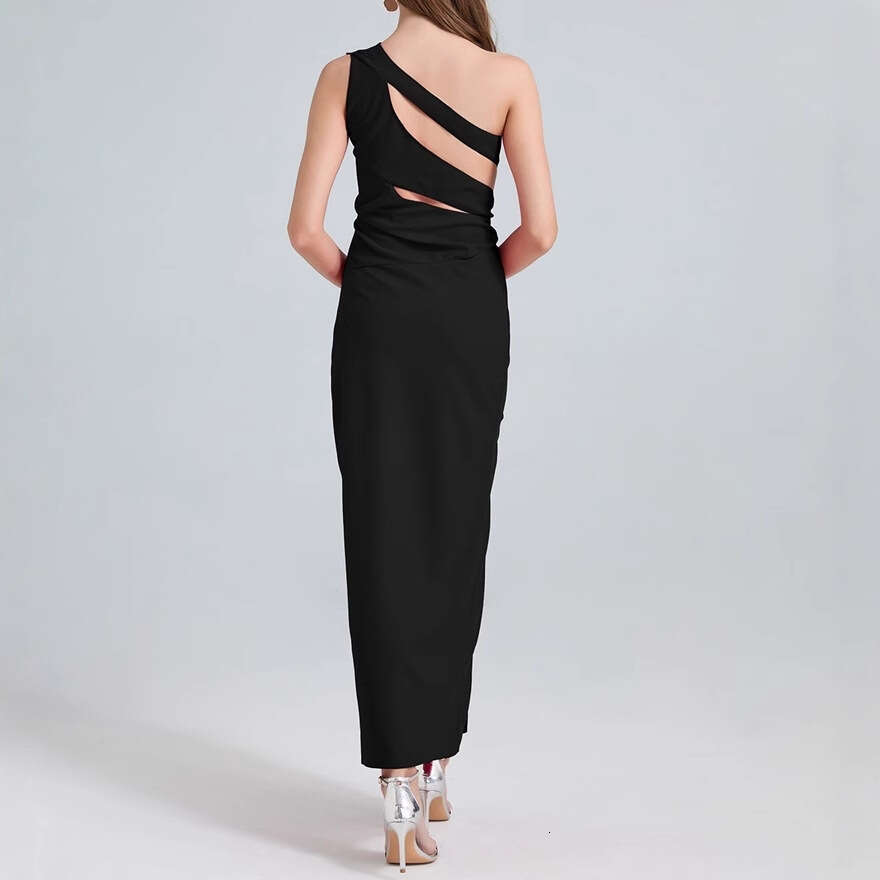 2026 spring and summer new European and American niche sexy design asymmetrical shoulders slim fit high waist goddess sleeveless long skirt