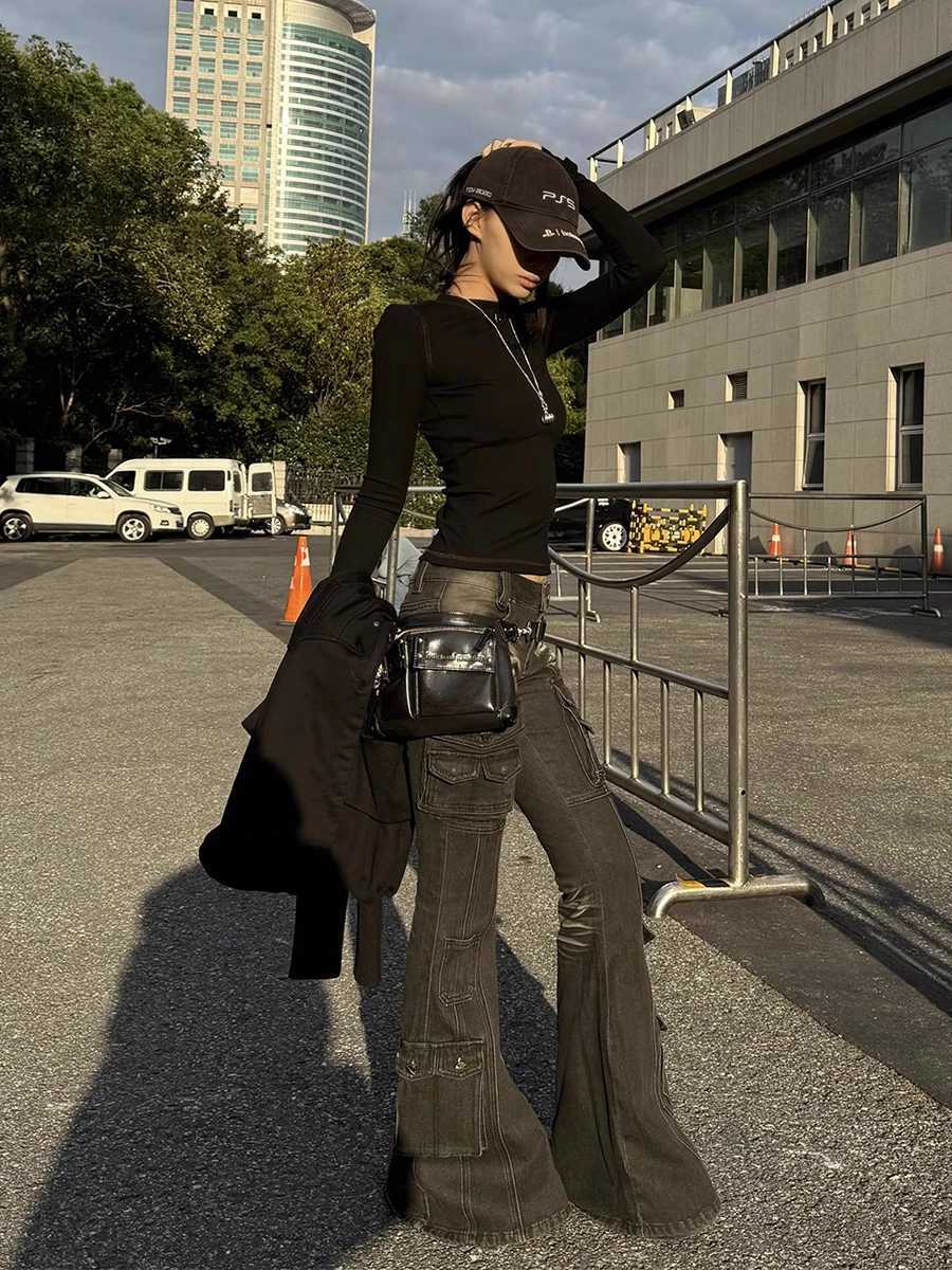 REDDACHiC Black Low Waist Cargo Jeans 2000s Distressed Whiskers Multi-pocket Stretch Bootcut Pants Women Retro Grunge Streetwear M260310