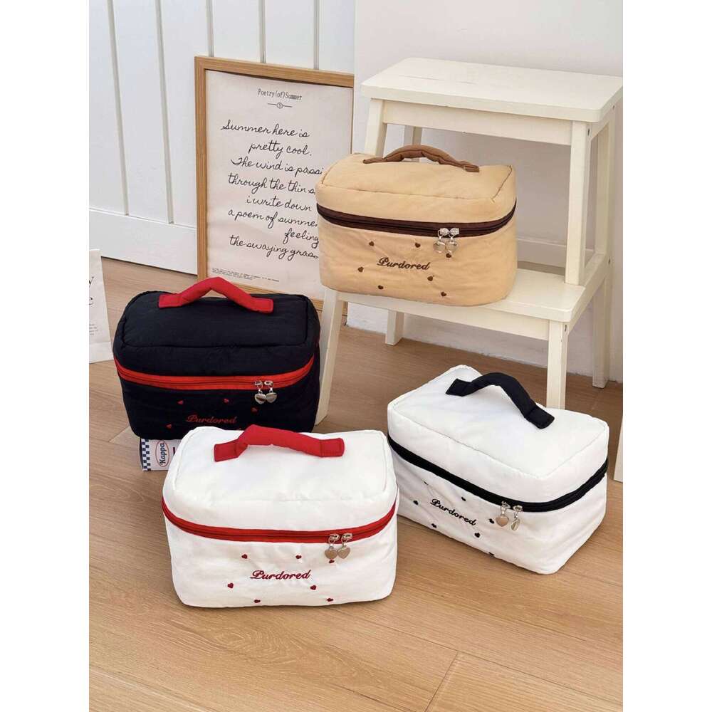 Letter Embroidery Love Women Cosmetic Bag Portable Large Capacity Ladies Toiletry Storage Bags Simple Female Handbag Makeup Case XJ260310