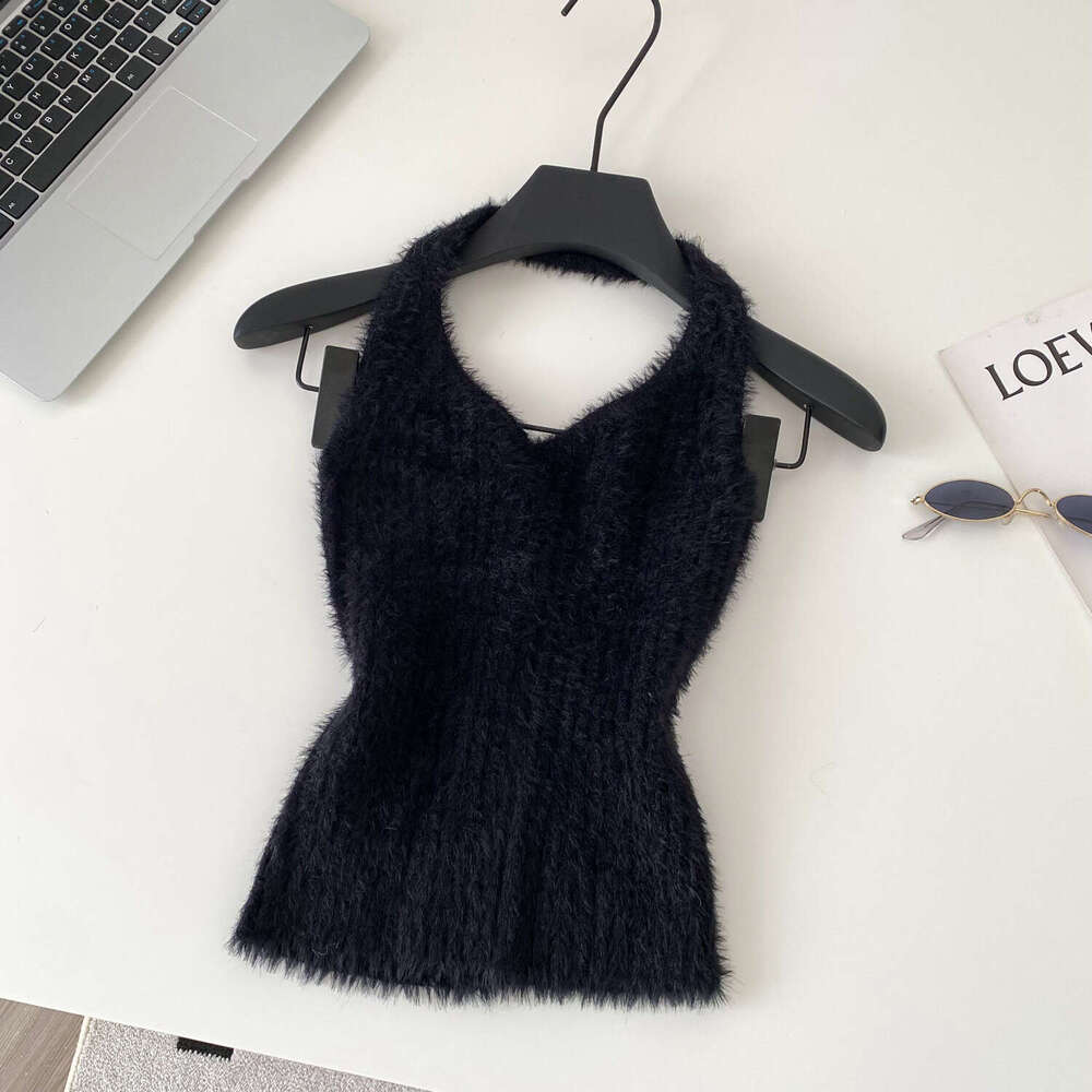 Designer's fashionable backless collar fur knitted women's vest for autumn and winter, pure and tempting, slim fit backless