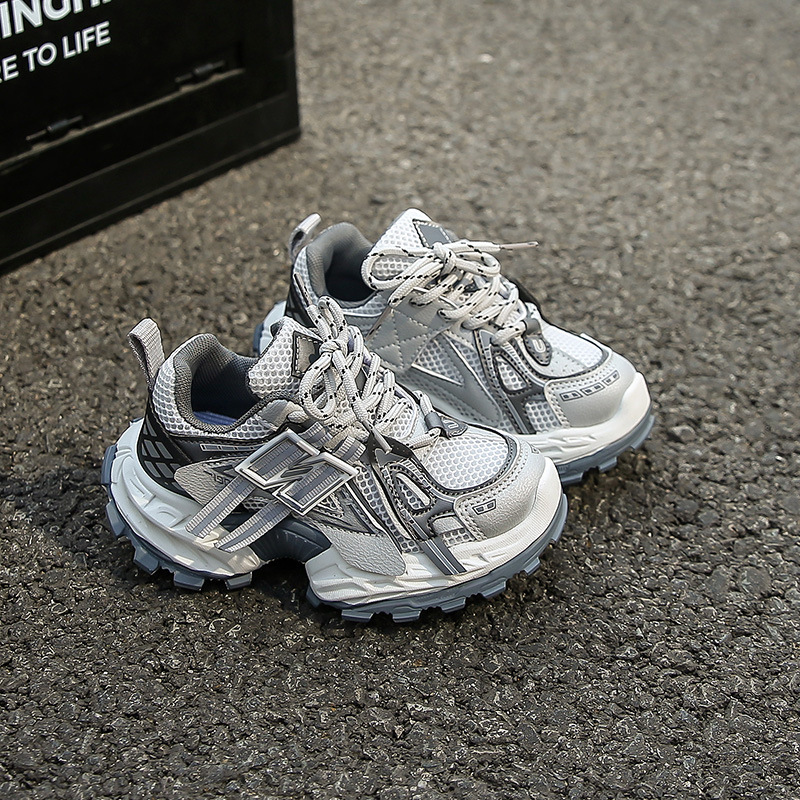 Hot free shipping designer shoes for kids running shoes grey purple black sliver Fashionable and versatile outdoor sneakers sport shoes