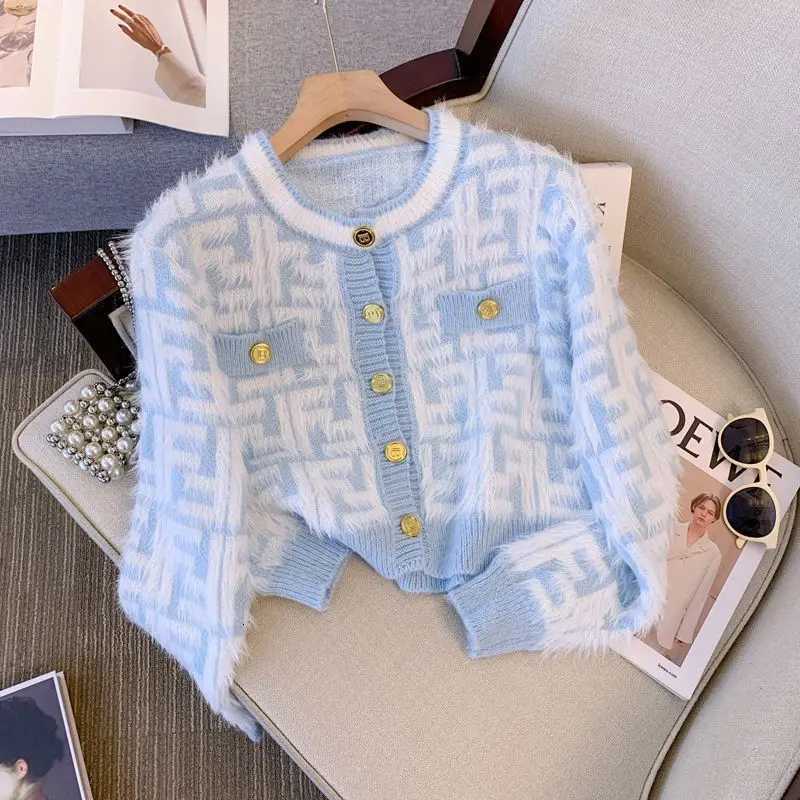 Xiaoxiangfeng Knitted Sweater Womens Autumn/Winter Korean Edition New Long Sleeve Knitted Sweater TrendyT260310