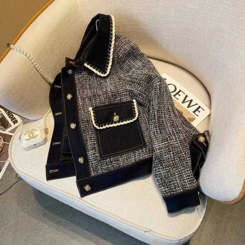 Xiaoxiangfeng denim jacket womens 2025 spring and autumn new design sense contrasting color splicing short foreign style topT260310