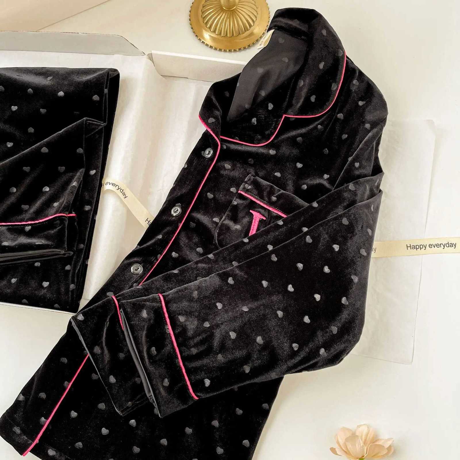 2024 Autumn New Pajamas Velvet Dot Print 2Pcs Toppants Lady Warm Home Clothes Sexy Trousers Suit Loose Sleepwear Women PjsT260310