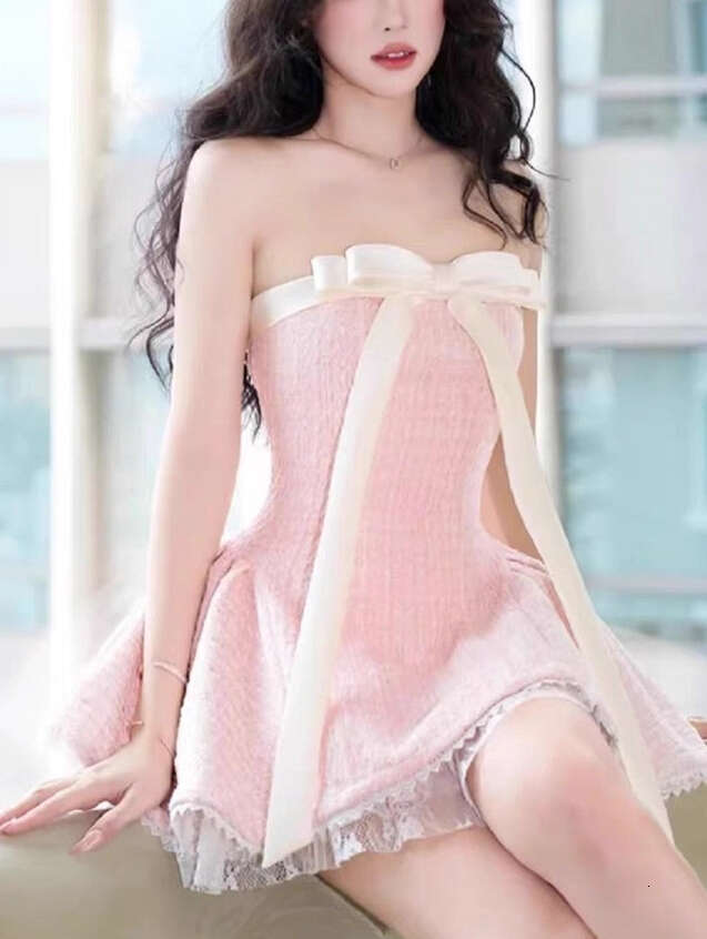 2026 new niche design sweet and sexy short skirt with tight corset, waist cinching, slimming and fluffy skirt