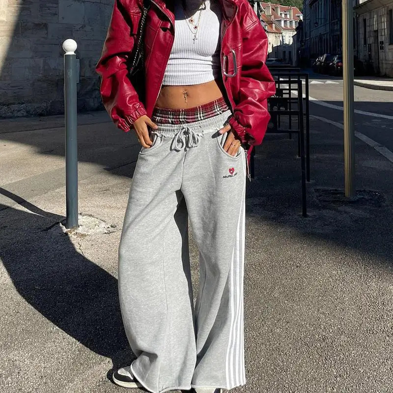American Retro College Style Loose Fit Two-Piece Set with Double Waist Head Bathroom Pants for Sports Leisure 2026 Fashion 260227