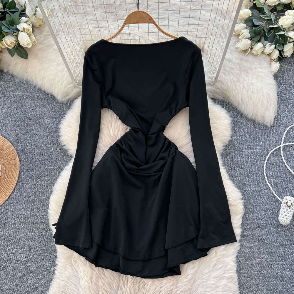 European and American Ins Women's 2026 Spring and Autumn Pure Sexy V-neck Waist Elegant Ruffle Black Dress