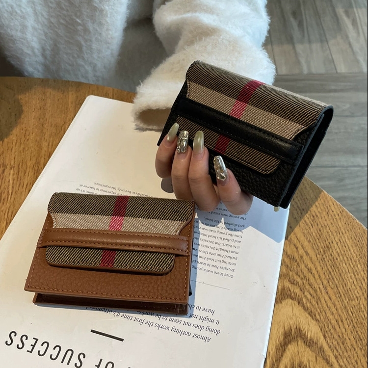 Free Shipping 2026 New Multi functional Leisure Fashion Designer Handbag Trendy Classic Grid Card Bag for Women