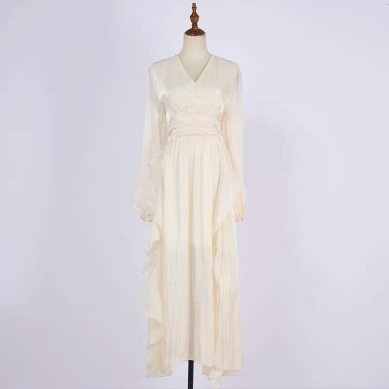 2026 new European and American niche goddess elegant and elegant solid color silk V-neck ruffled hem flowing long skirt