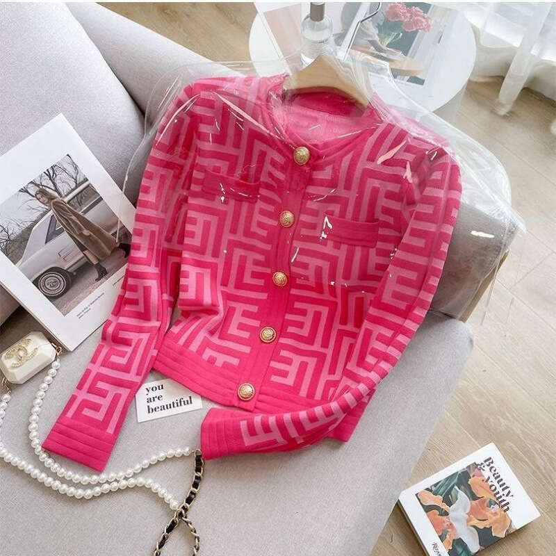 French Retro Style Small Fragrance Knitted Cardigan For Women, Autumn And Winter 2024 New Elegant Socialite Short Sweater Coat
