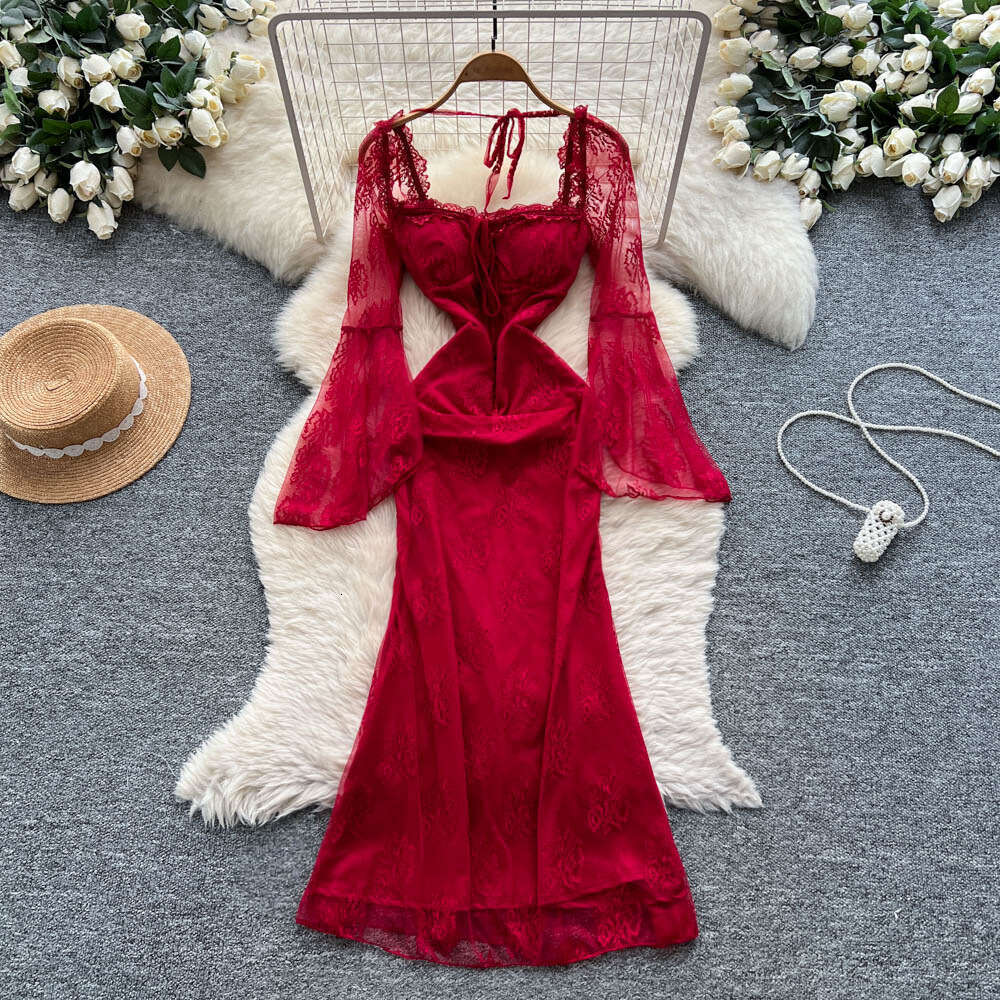 Women's red evening dress, European and American fashion, elegant square neck, bell shaped sleeves, waist cinching, slim fitting lace dress