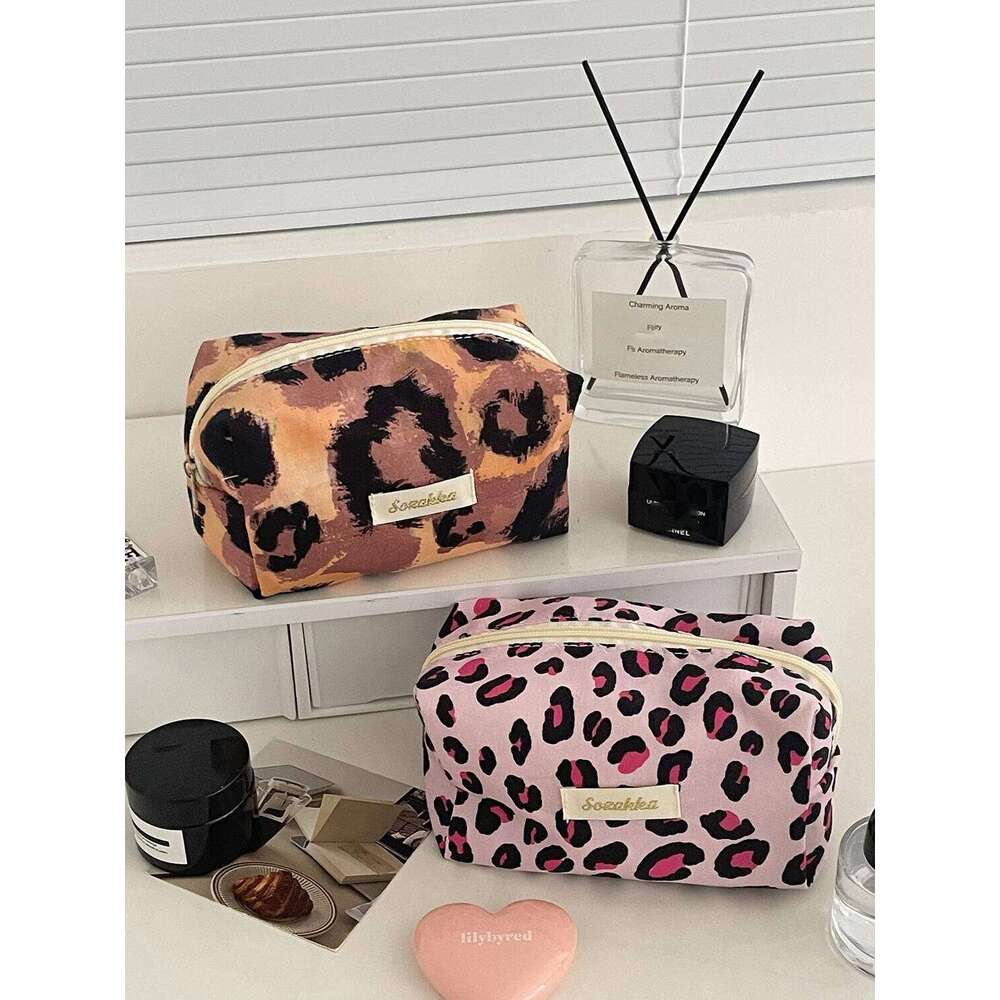 New Fashion Leopard Women Square Cosmetic Portable Travel Makeup Mini Quilted Pouch Handbag Ladies Zipper Bag For Gift XJ260310