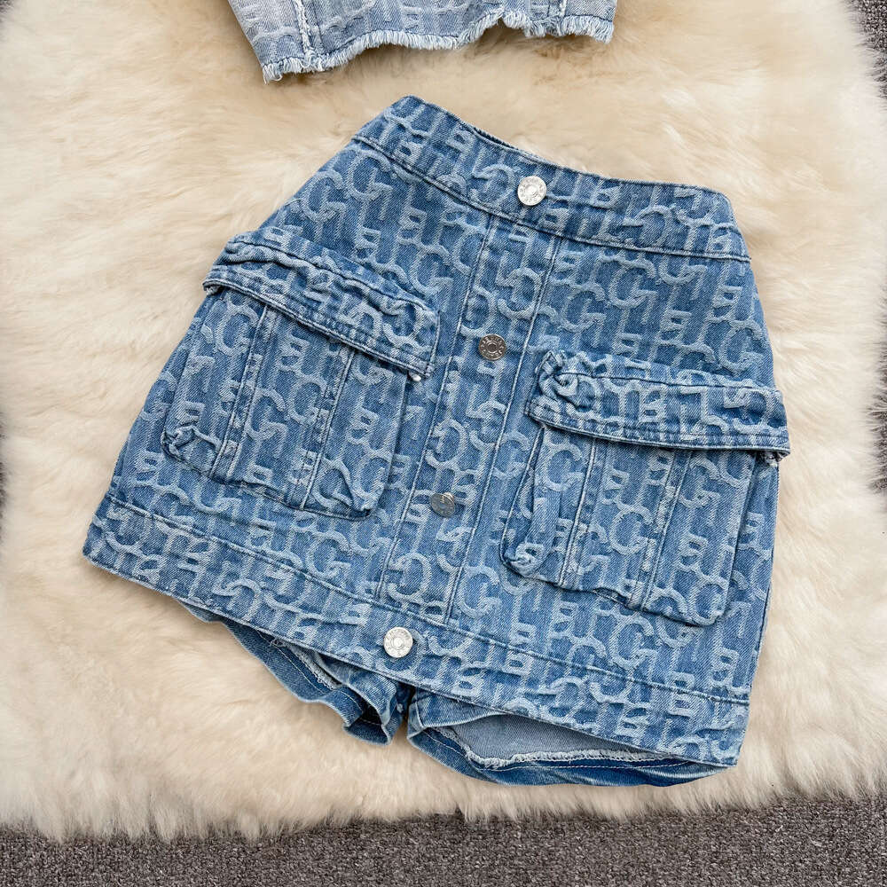 2026 designer style retro high waist slim fit wide leg shorts embroidered denim A-line hot pants two-piece set vest top