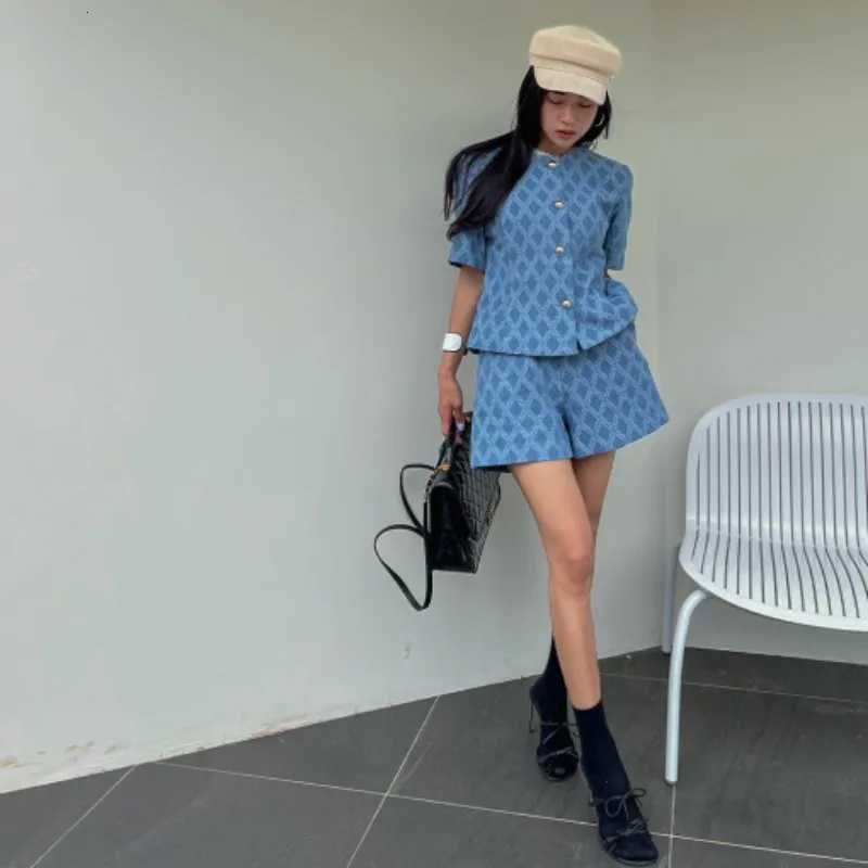 Casual Denim Suit Womens Summer Short-sleeved Plaid Jacket High-waisted Shorts Two-piece Set Fashion Female ClothesT260310