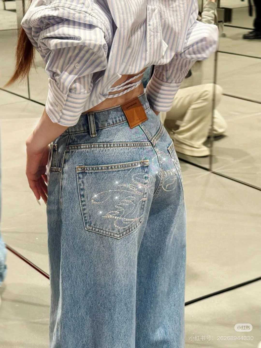 2025 Blue Jeans Womens Y2K Retro Jeans Back Flash Bent Knife Pants Niche High End Classic Letter Hot Stamping M260310