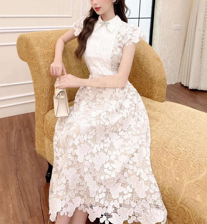 2026 Spring/Summer Women's Elegant White Water Soluble Lace Long Skirt Suitable for Young Women