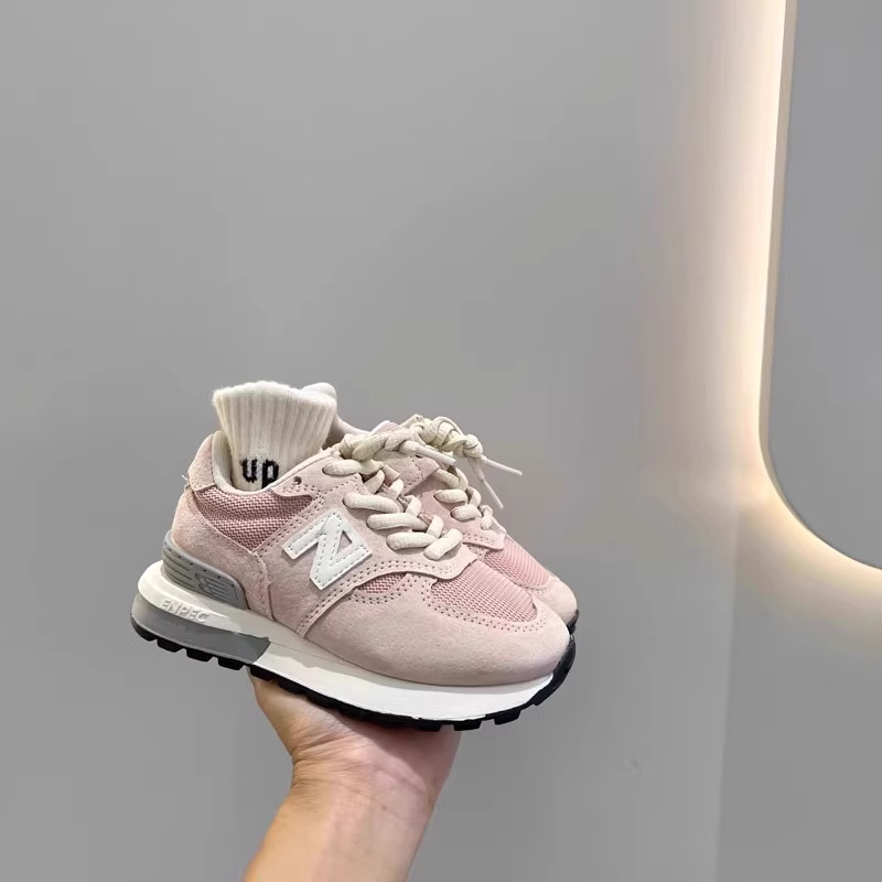 New Free shipping designer shoes for kids running shoes grey pink Fashionable and versatile outdoor sneakers sport shoes