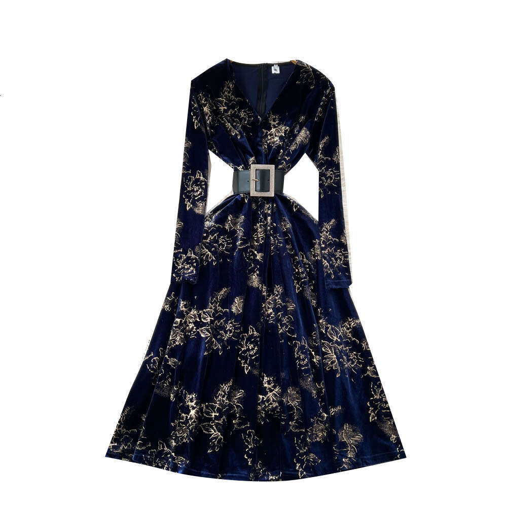 Designer high-end elegant women's dress 2026 autumn/winter French new fashion lace up velvet print